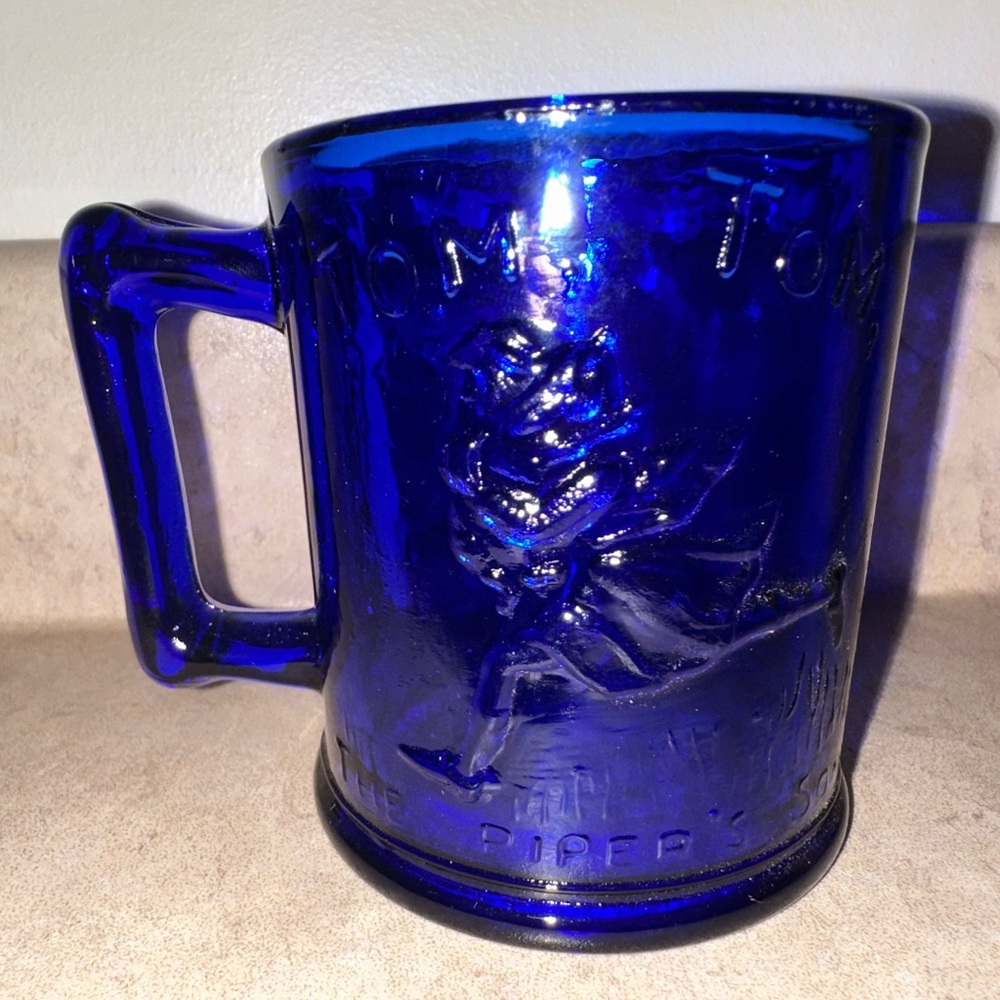 Humpty Dumpty & Tom Cobalt Blue Glass Mug Nursery Rhymes Vintage - Picture 3 of 5